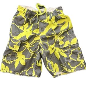 Old Navy Boys Hibiscus Cargo Swim Trunks - Size XS (5)